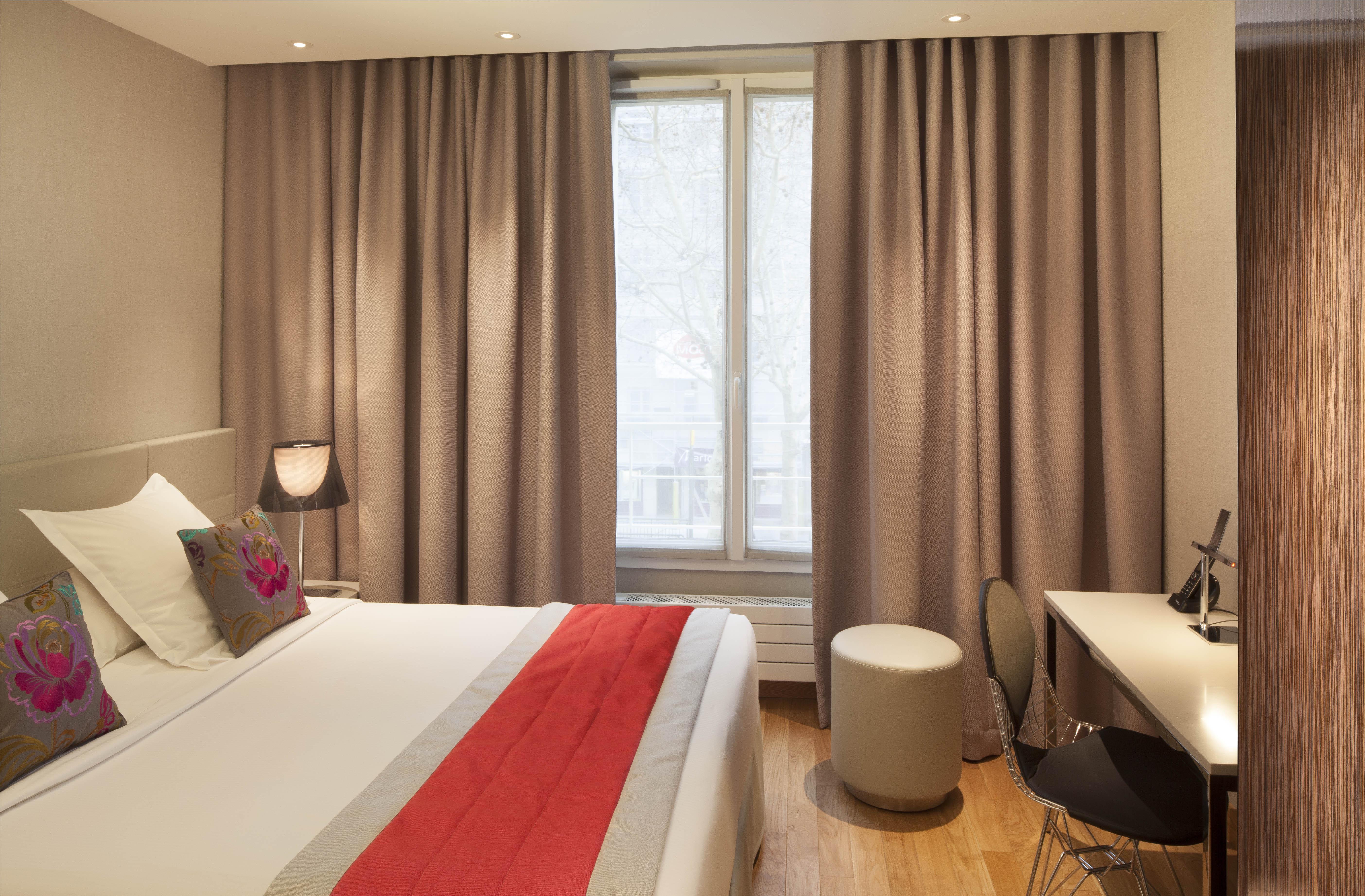Hotel Tourisme Avenue Paris Bagian luar foto